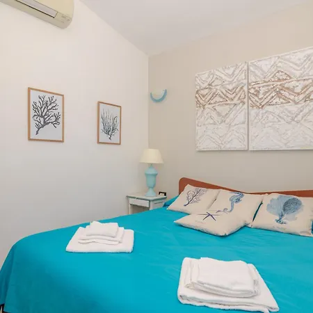 Casa Peonia Vista Mare Ольбія